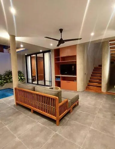 Akhila 3 - 2 Bedroom Modern Tropical At The Heart Of